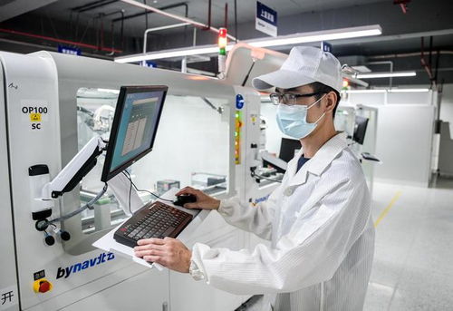 北斗高精度定位 讓智能汽車更聰明，與世界同行